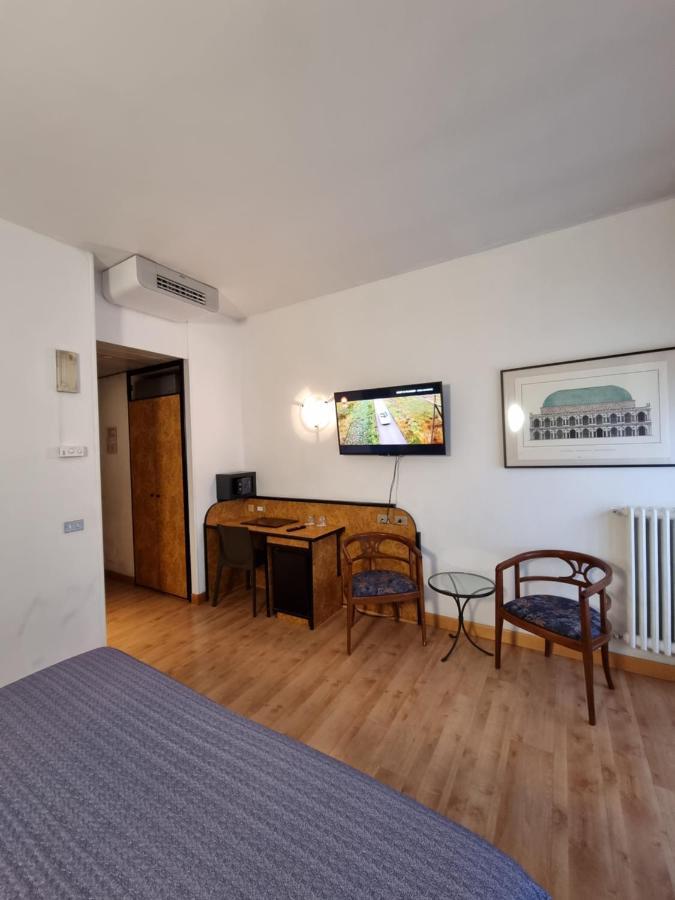 Cityhotel Cristina Віченца Екстер'єр фото